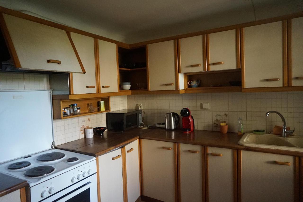 Independent entrance Apt - 130M2 - Garden - Private Parking Appartement Athene Buitenkant foto