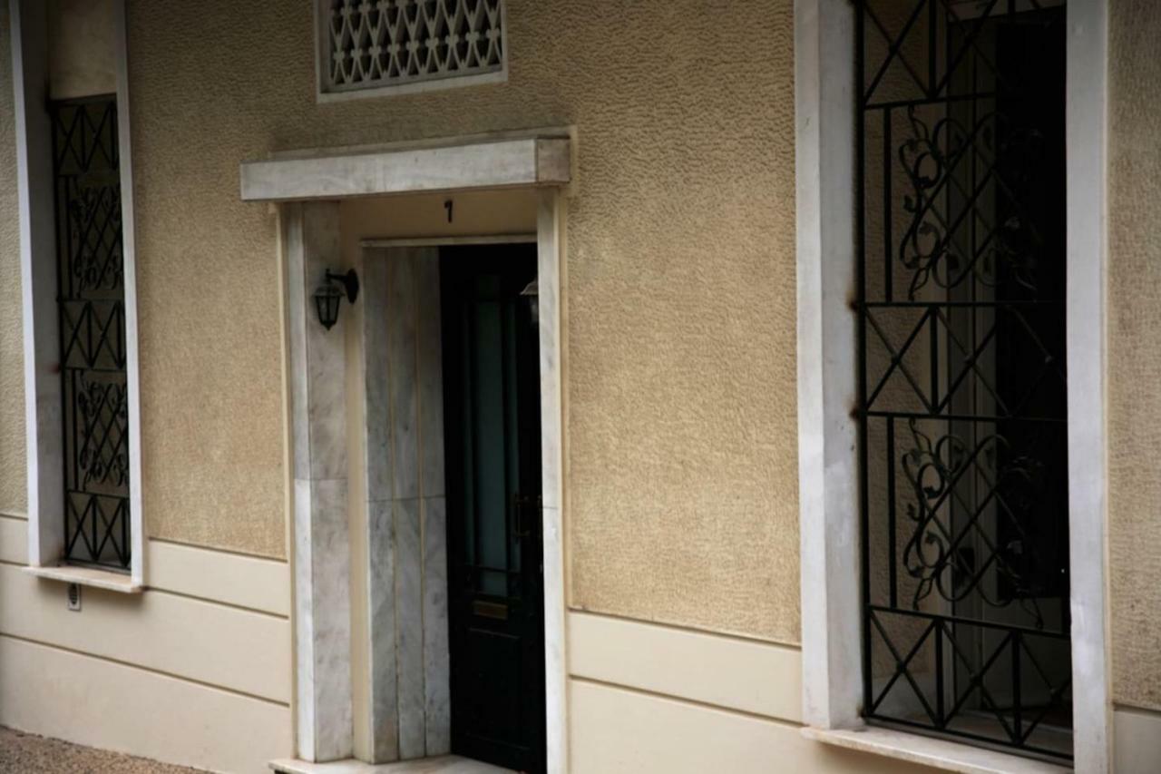 Independent entrance Apt - 130M2 - Garden - Private Parking Appartement Athene Buitenkant foto